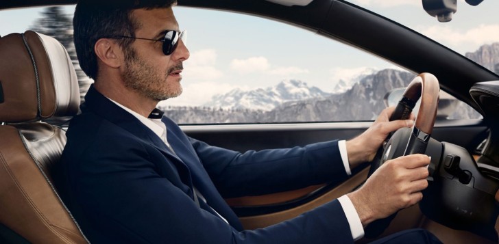 Benefits and Drawbacks of Hiring a Luxury Car