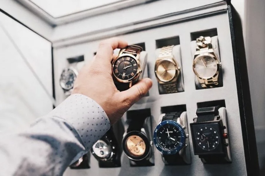 How to Choose the Right Safe for Your Watch Collection